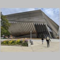Eli and Edythe Broad Art Museum, photo Jeremy Thompson, Flickr, Wikipedia.JPG